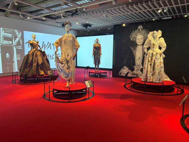 Vivienne Westwood & Jewellery™ par Nomad Exhibitions